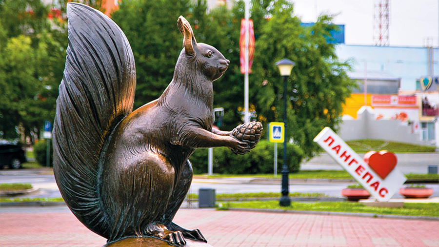 Здесь мы живём, учимся, взрослеем